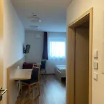 게스트하우스 Robi Harthofen